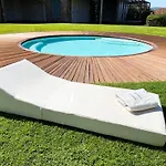 Nyaraló Like At N 11 Poolside Paradise Patio