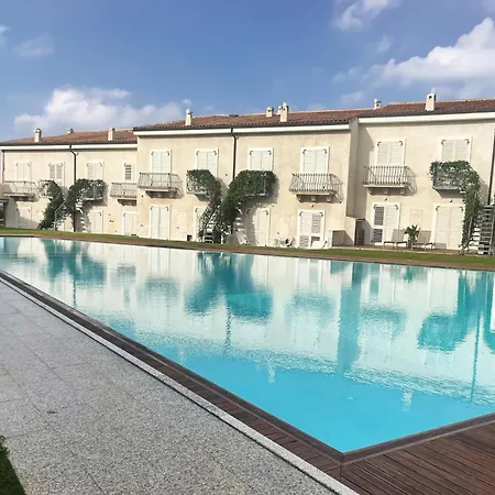 펜션 Like At N 11 Poolside Paradise Patio 팔라우