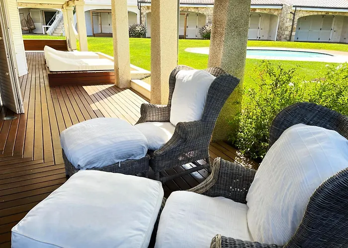 Nyaraló Like At N 11 Poolside Paradise Patio *